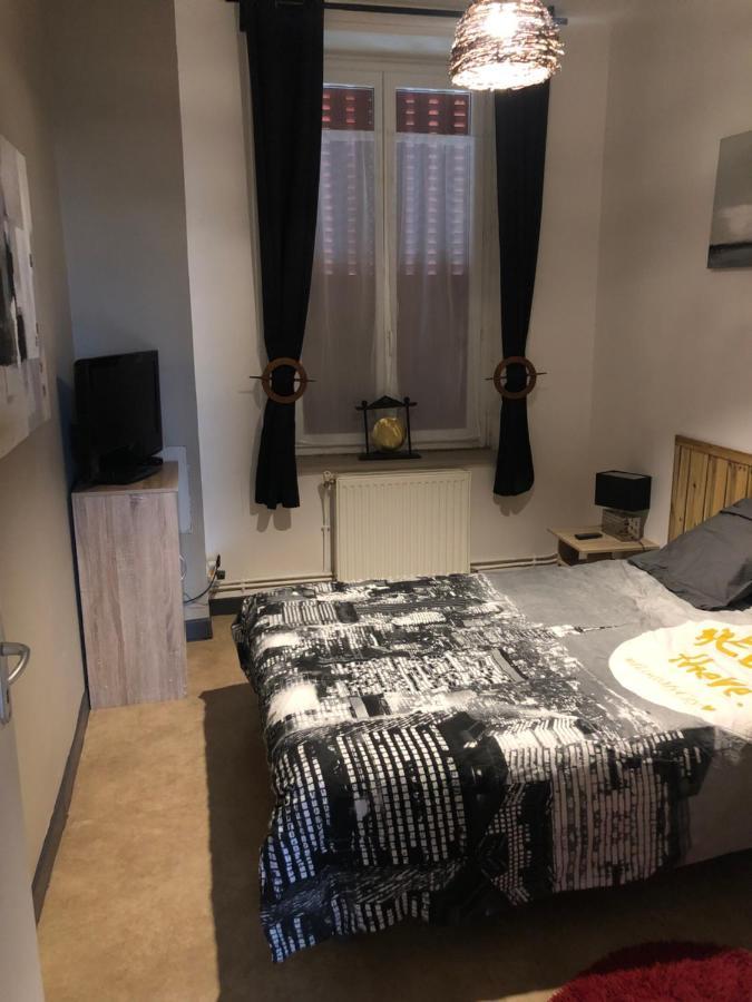 Appartement Spacieux Flize エクステリア 写真